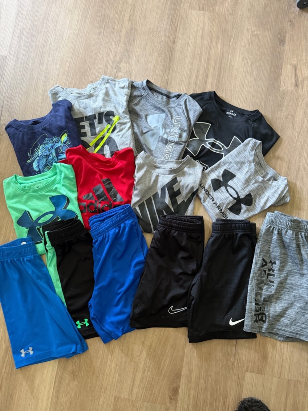 Boys Nike/Under Armour Size 7/small Lot